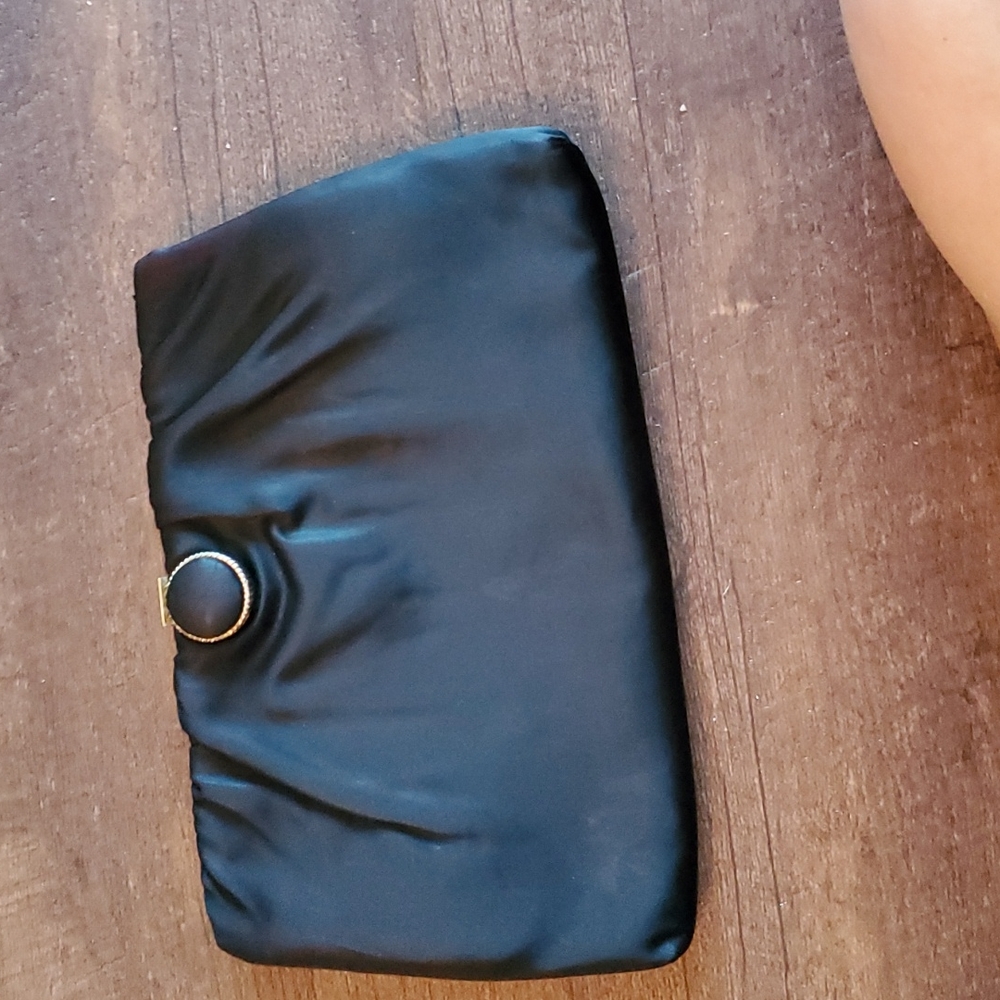 Black women's  clutch